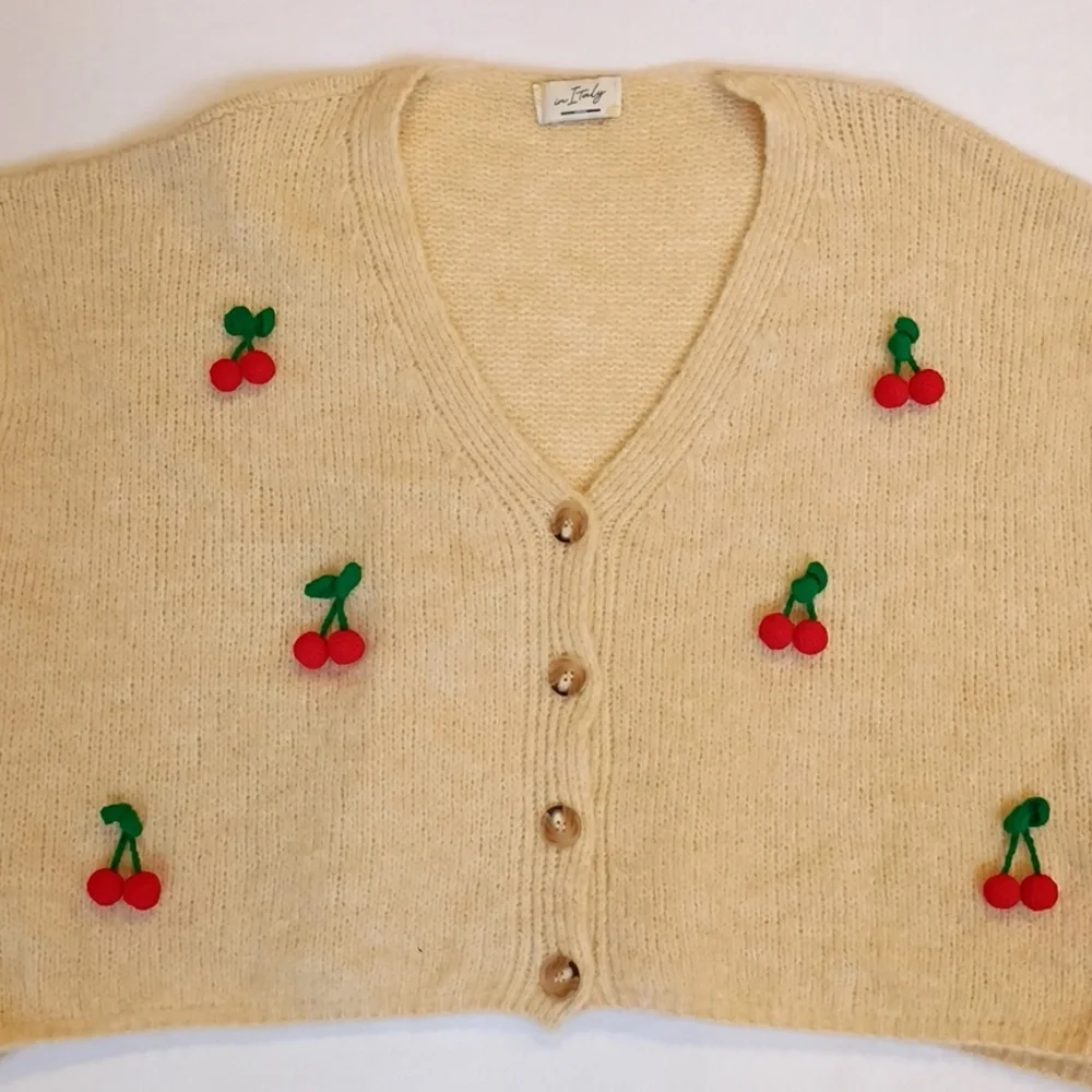Cherry Embellished Cropped Wool Sweater Vest Cottagecore - Picture 3 of 4